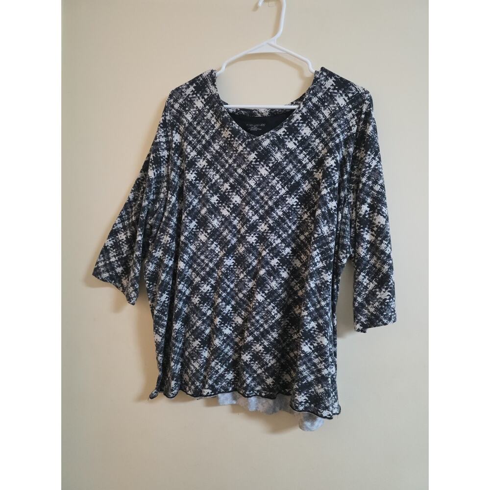 Black And white Women Blouse
